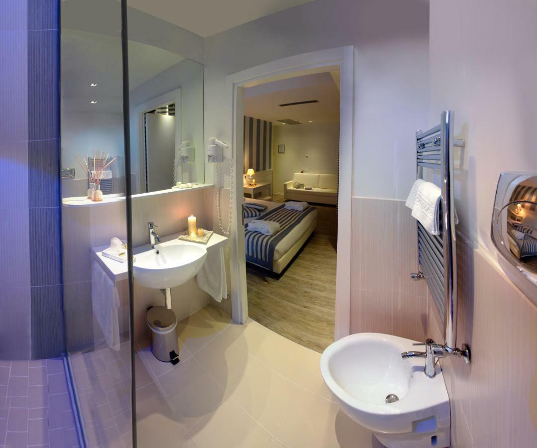 Hotel Panorama Каттолика Экстерьер фото